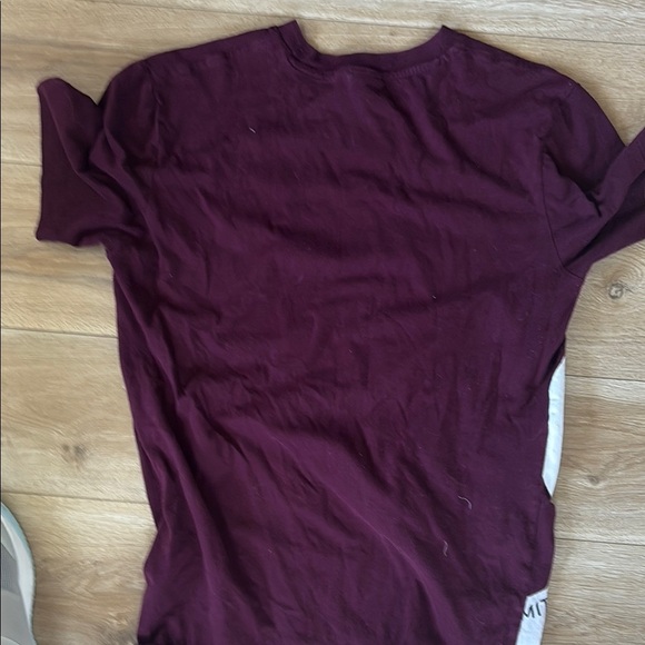 Brown and White Short Sleeve Tee with Bold Graphic Design - Picture 6 of 8